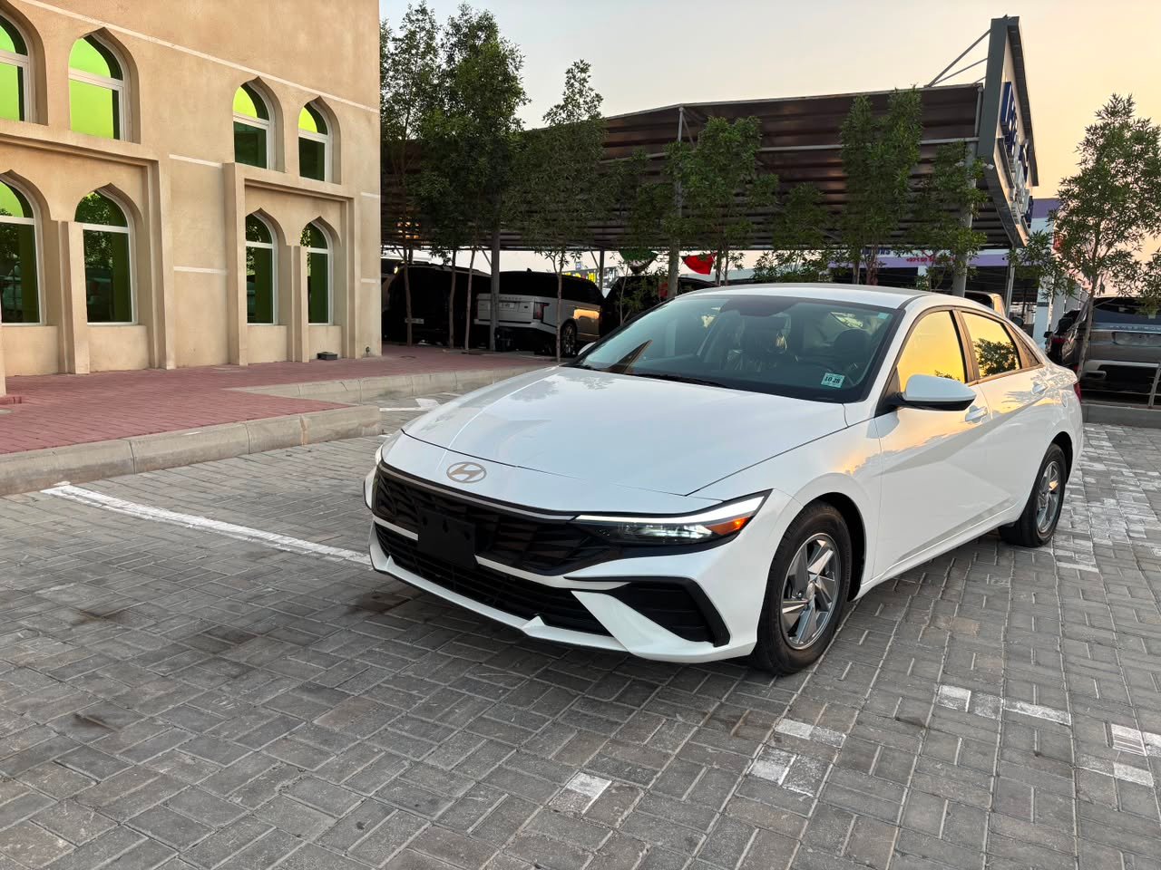 2024 HYUNDAI ELANTRA