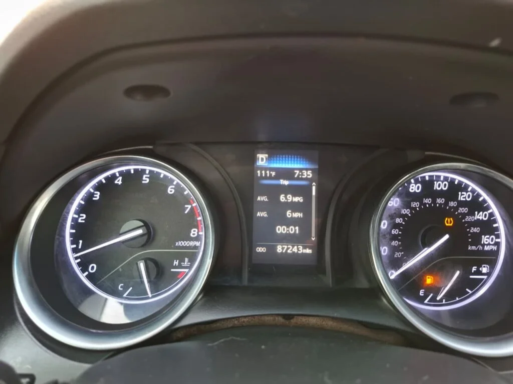 2019 TOYOTA CAMRY LE
