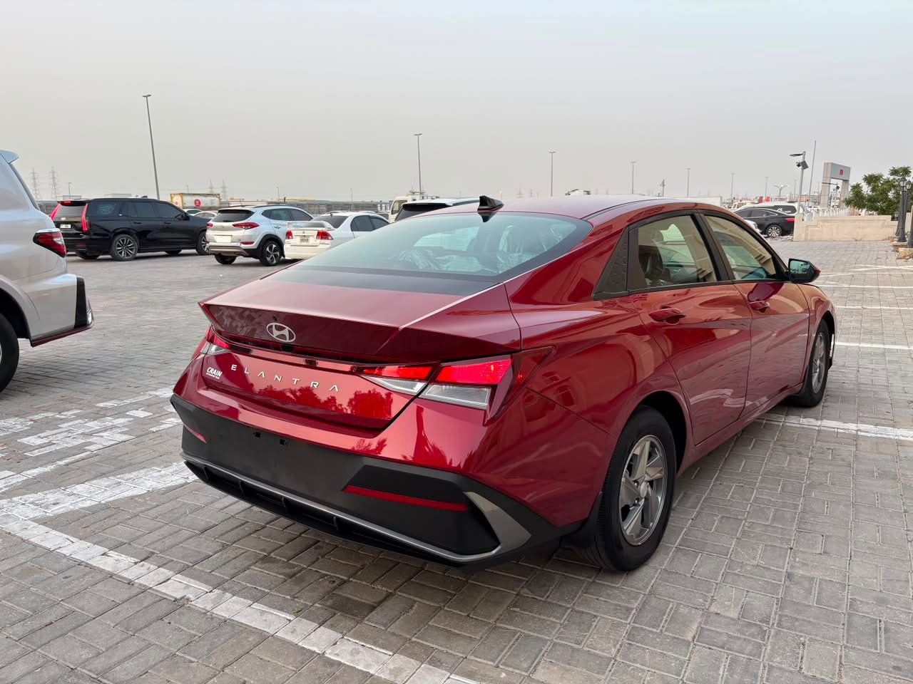 2025 HYUNDAI ELANTRA