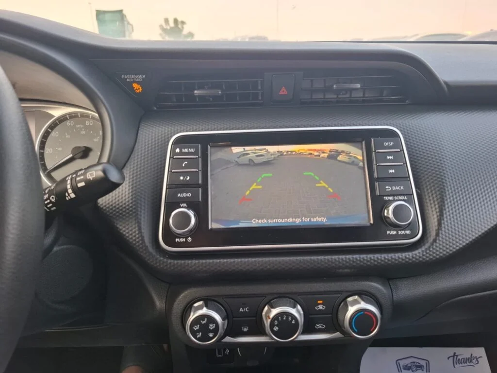 2021 NISSAN KICKS