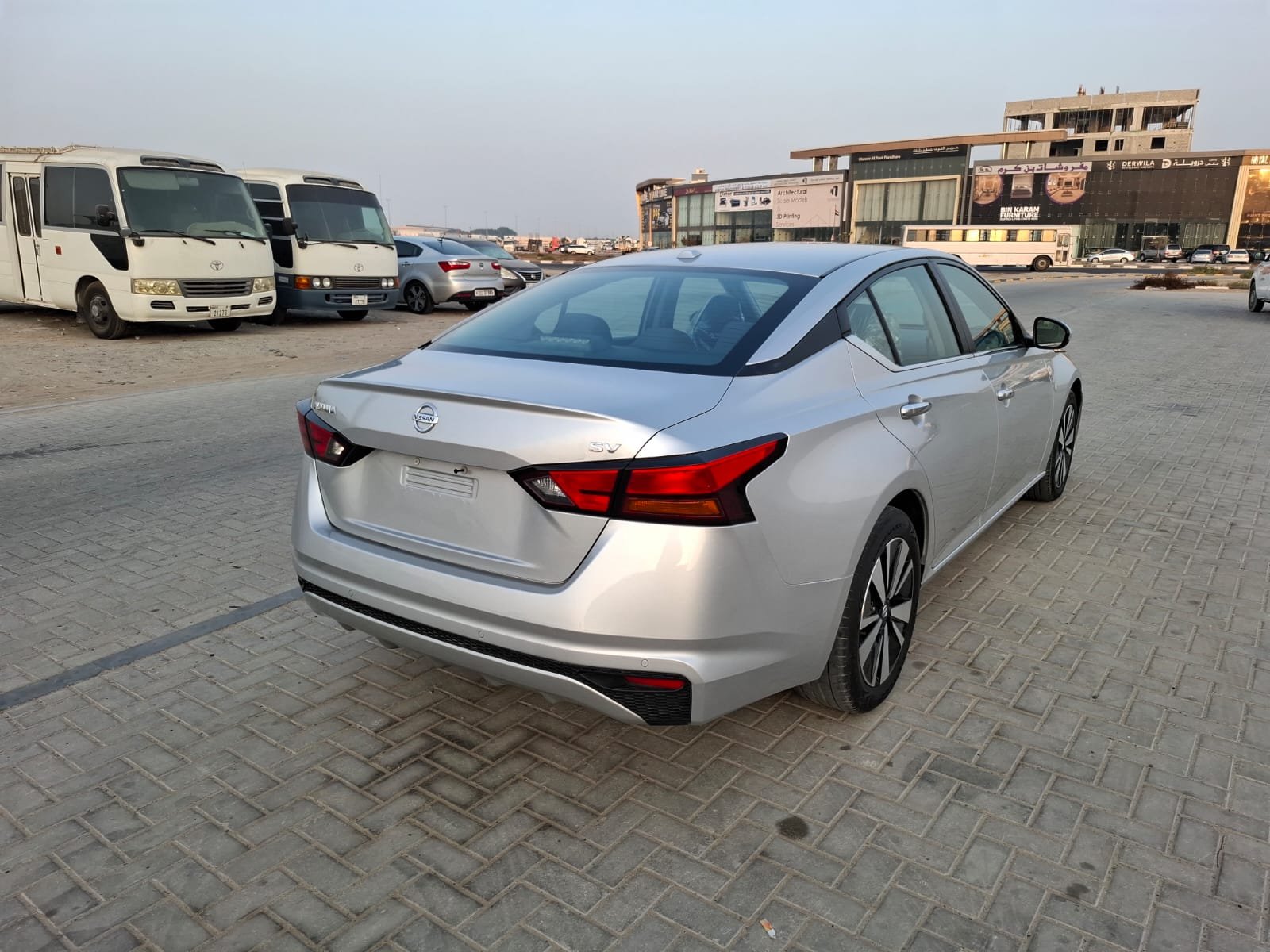 2022 NISSAN ALTIMA SR
