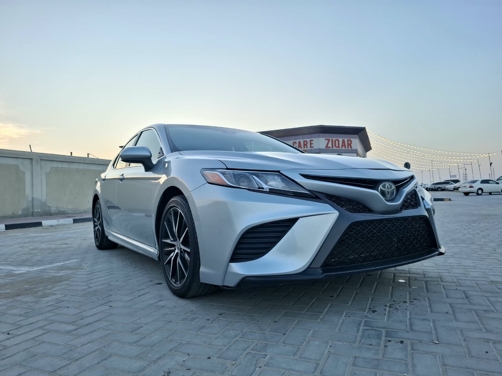 2018 TOYOTA CAMRY
