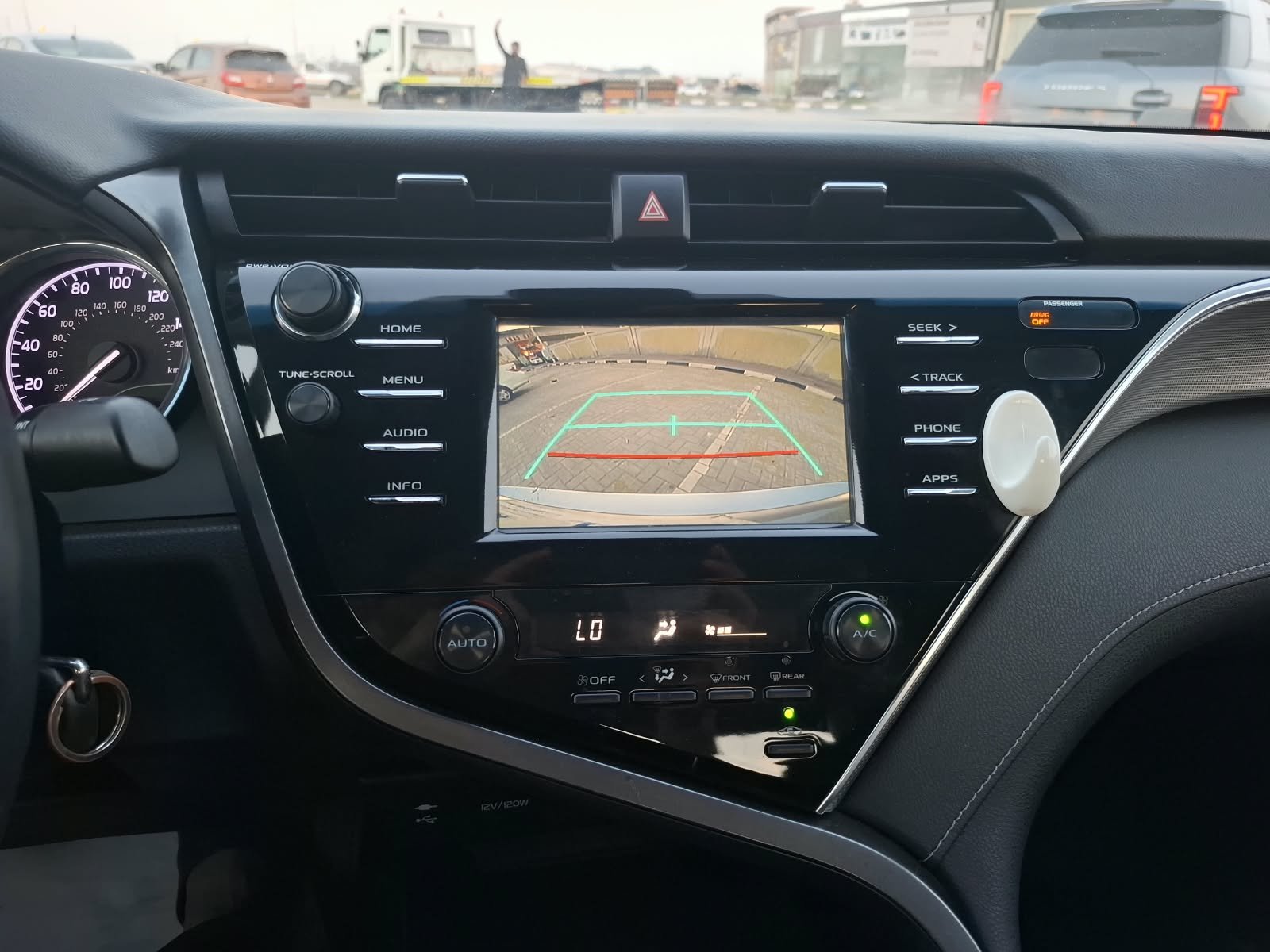 2018 TOYOTA CAMRY
