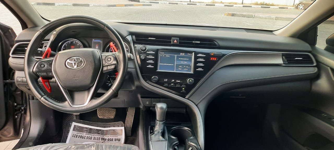 2019 TOYOTA CAMRY SE - Akil Motors